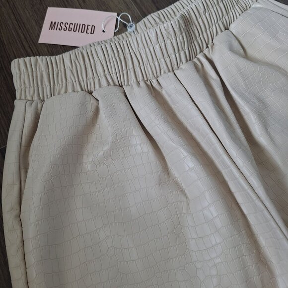 NWT Missguided Faux Leather Reptile Elastic Waist Joggers Size S/M Fall Athleisu - Picture 6 of 8